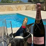 Sunny Seaside Villa-90 M From * Kriopigi