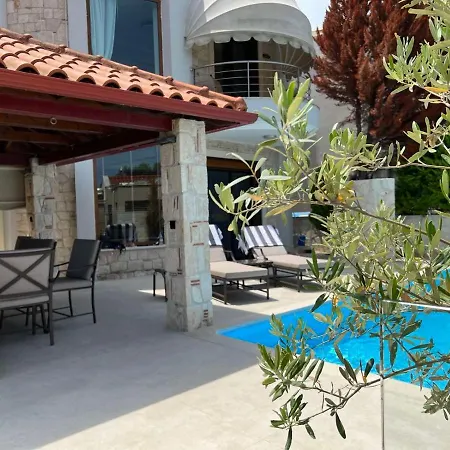 Sunny Seaside Villa-90 M From