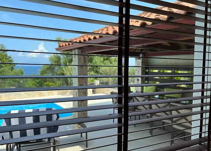 Villa Sunny Seaside Villa-90 M From