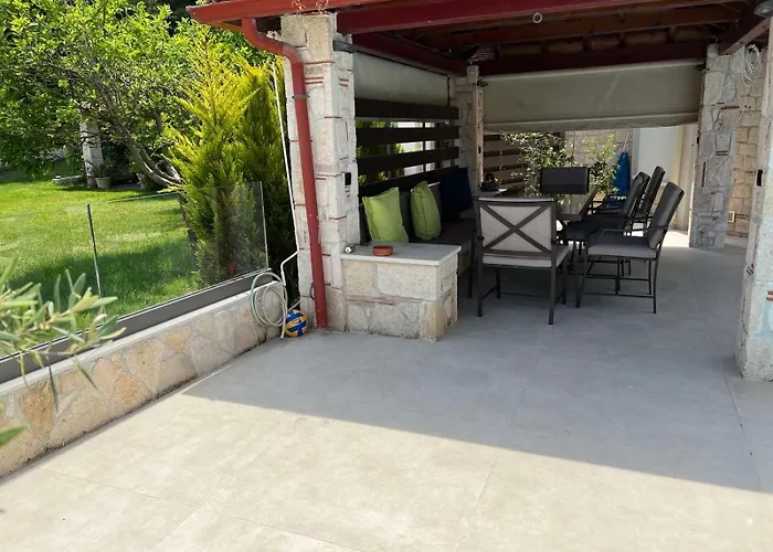 Sunny Seaside Villa-90 M From Villa