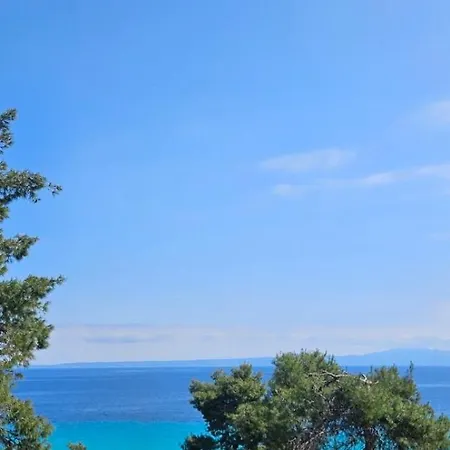 Sunny Seaside Villa-90 M From