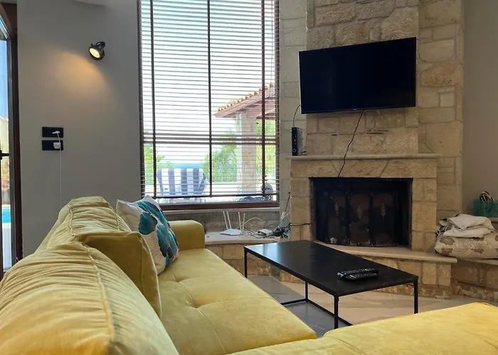 Vilă Sunny Seaside Villa-90 M From