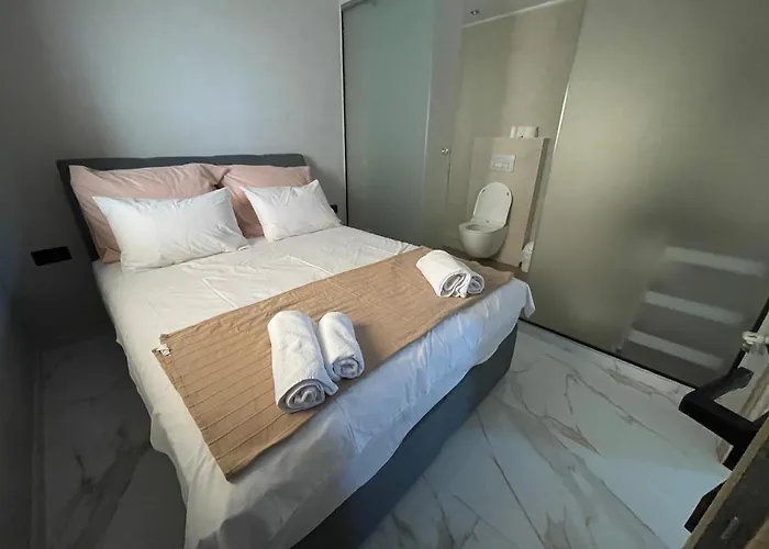 Sunny Seaside Villa-90 M From Vilă *