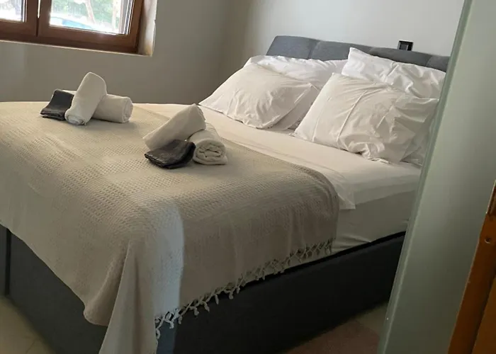 Sunny Seaside Villa-90 M From