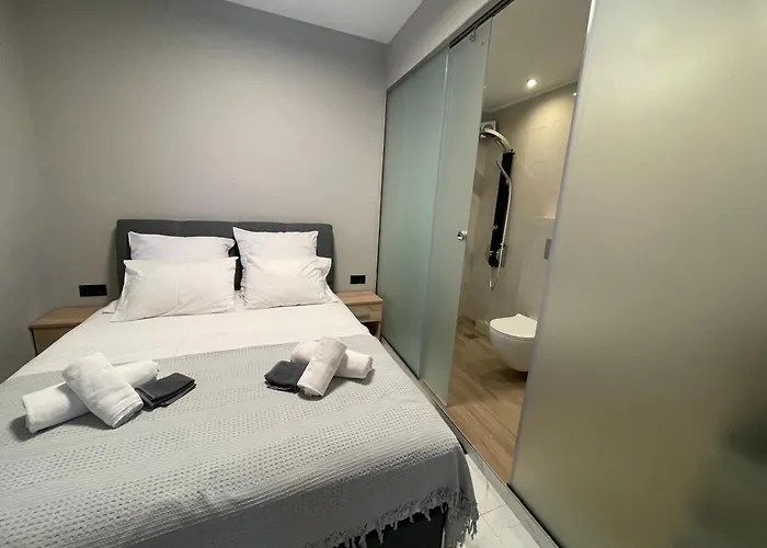 Sunny Seaside Villa-90 M From Vilă Kriopigi